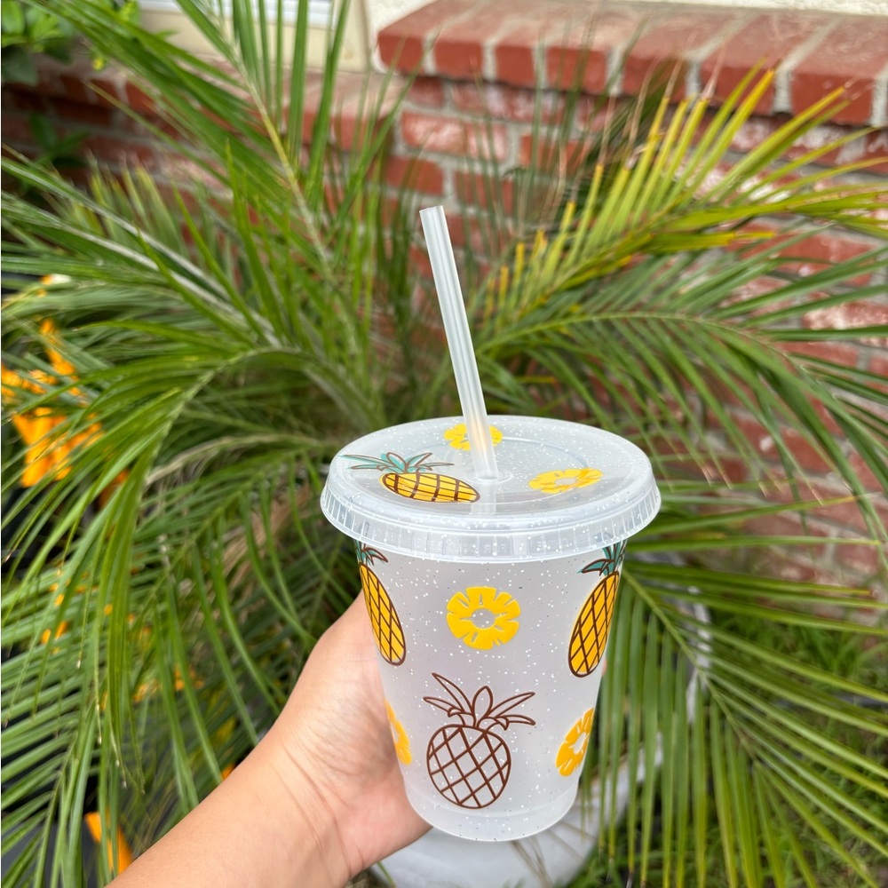 Pineapple kids cup